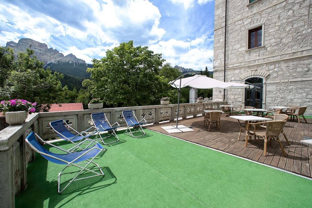 Sundeck