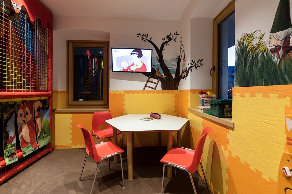 Children's play area - indoor