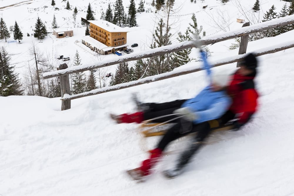 Snow and ski sports