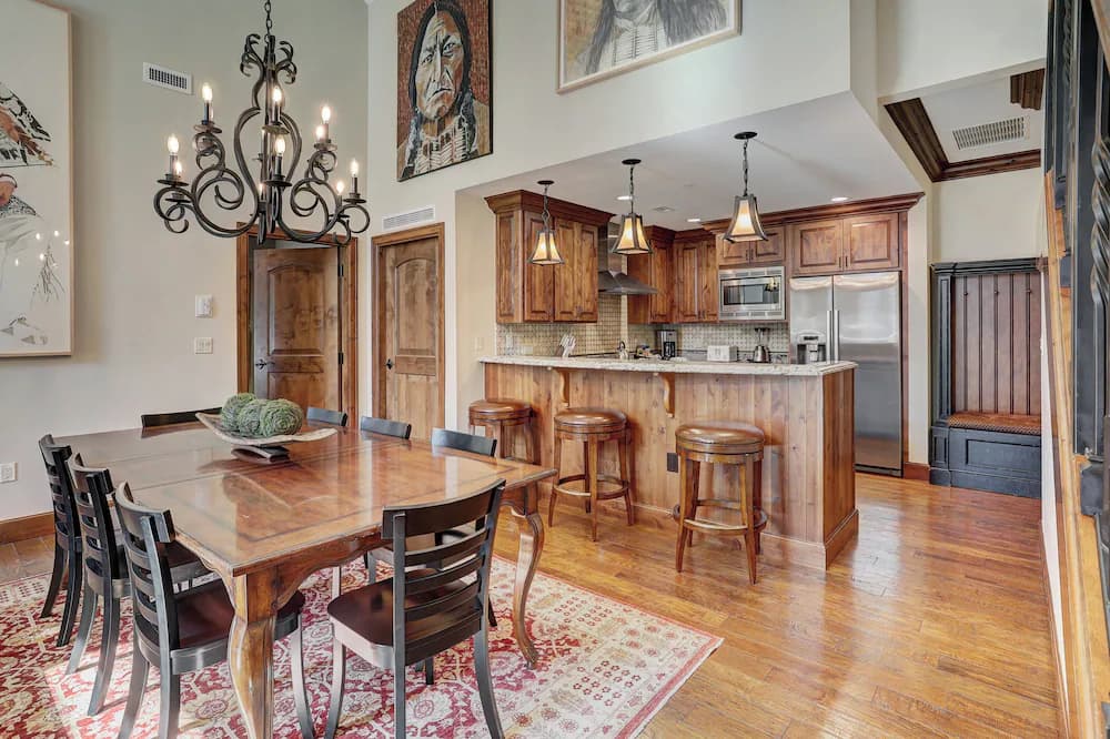 Dining room