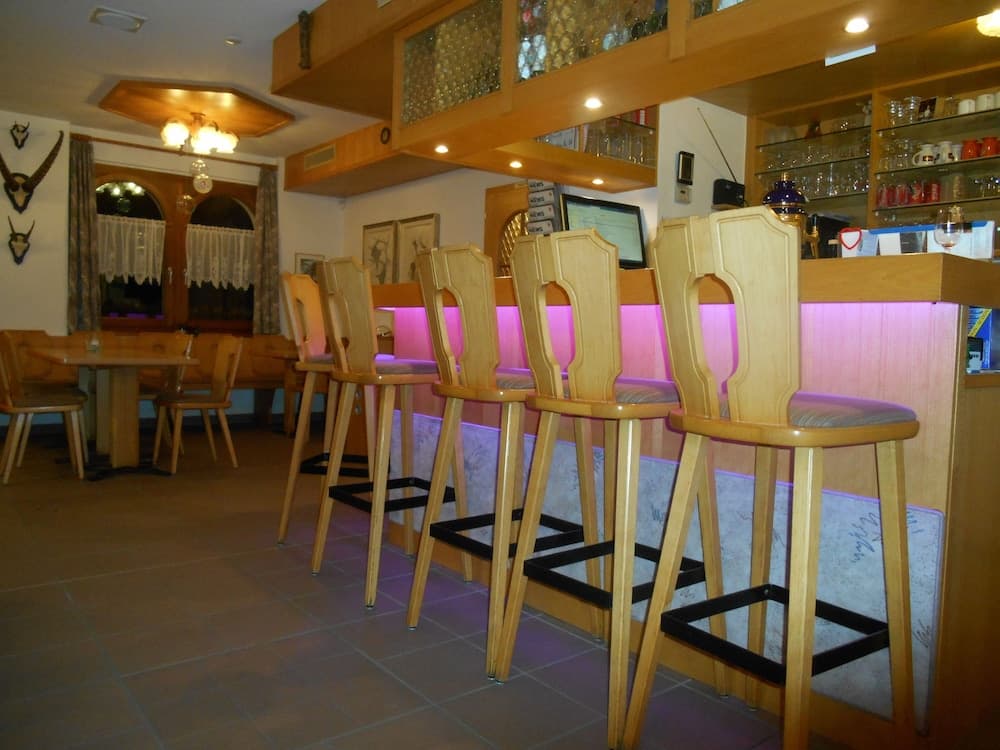 Sports bar