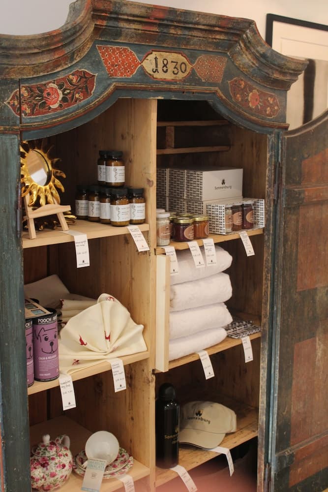 Gift shop