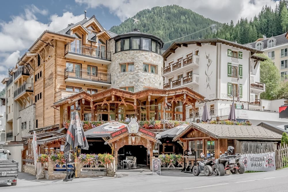 Primary image