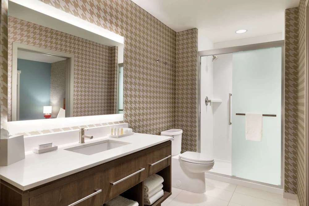 Bathroom shower