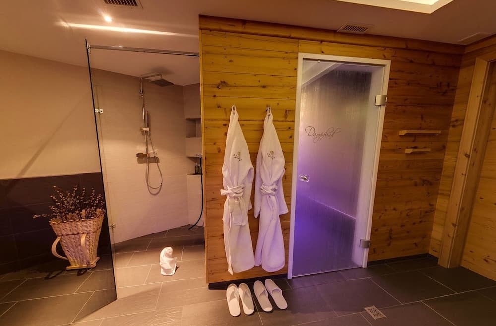 Steam room