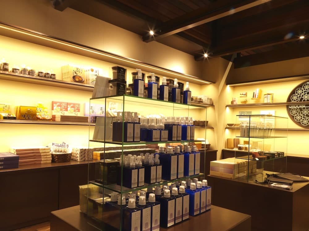 Gift shop