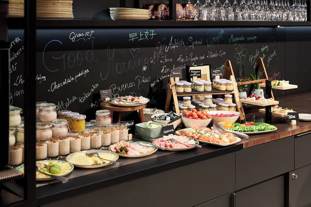 Breakfast buffet