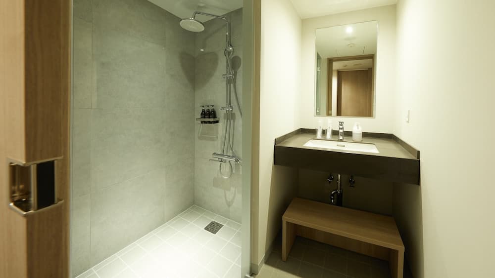 Bathroom shower