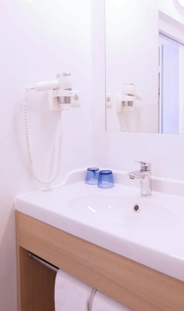 Bathroom amenities