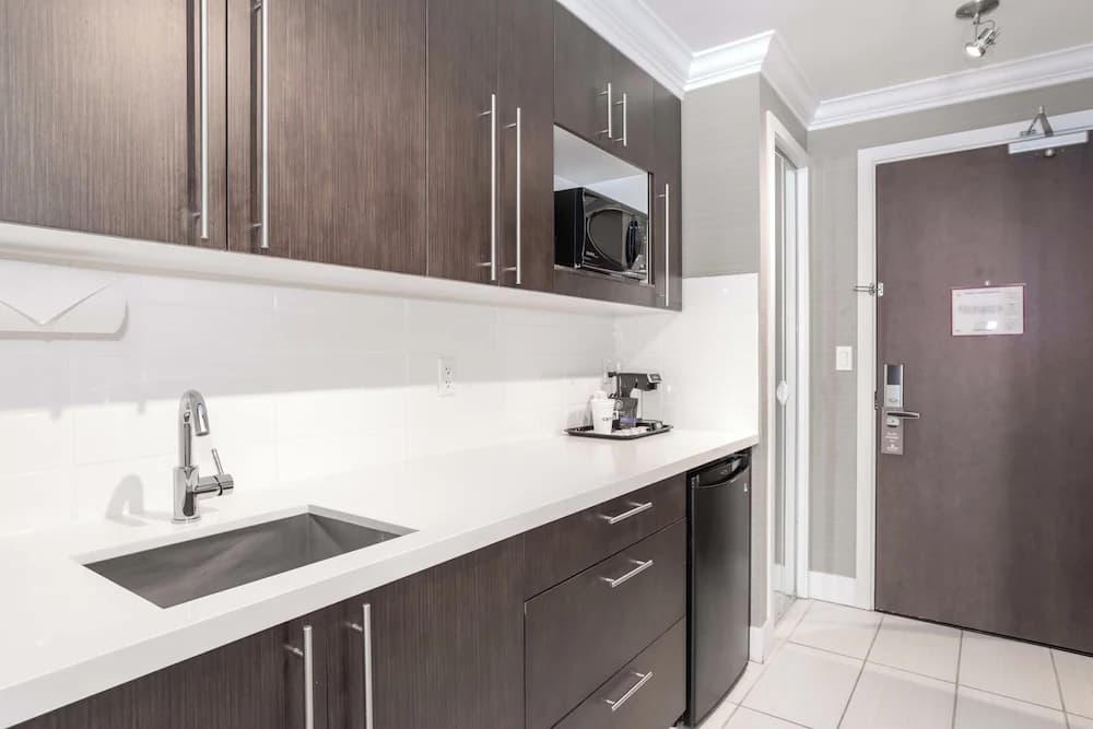 Private kitchenette