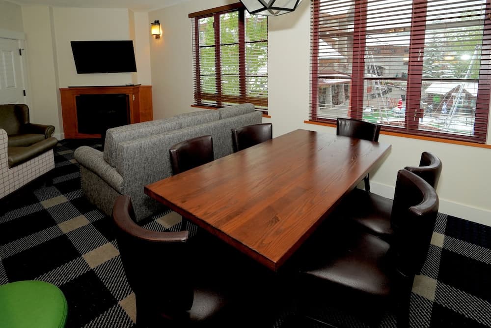 In-room dining