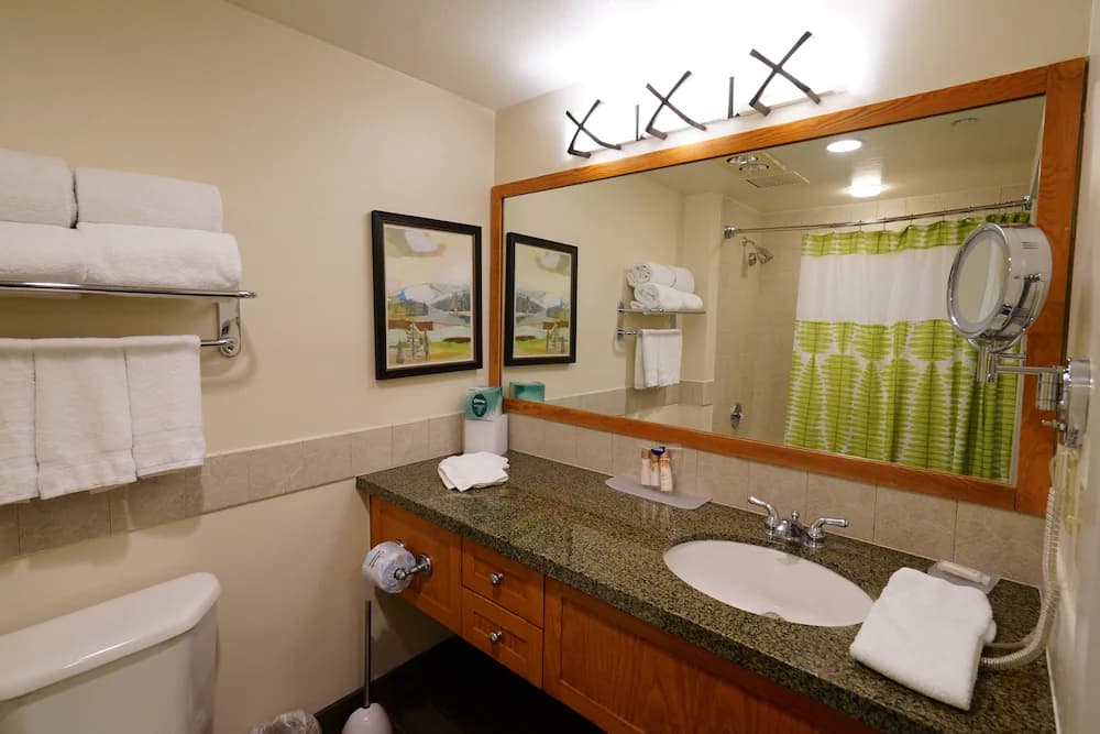 Bathroom sink