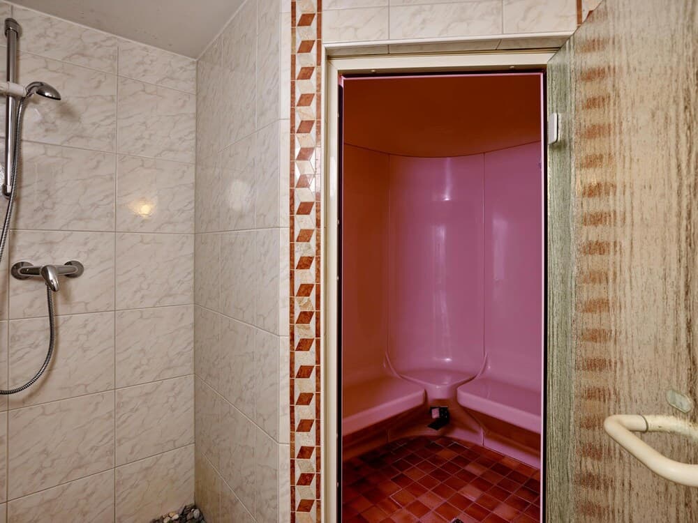 Steam room
