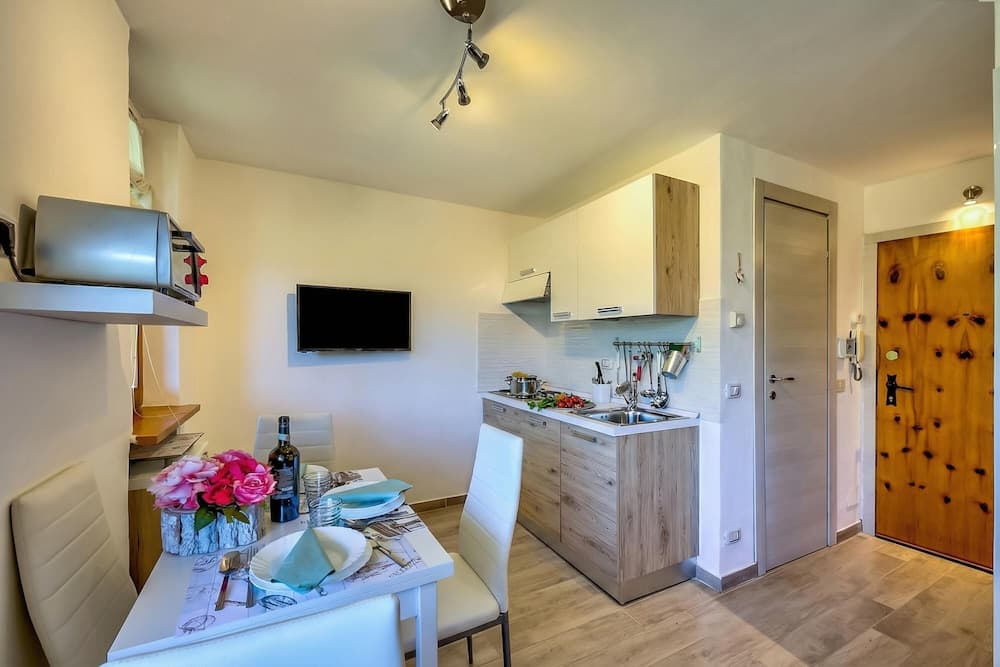 Private kitchenette